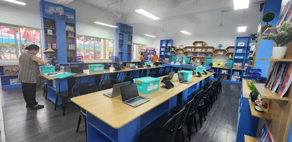 Giải Pháp Giáo Dục STEM Toàn Diện EPC BIZMO | Triển Khai Phòng Học STEM Chuẩn Quốc Tế 8 Phòng học STEM theo mô hình EPC - Bizmo